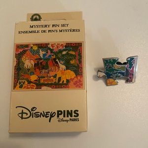 Animal Kingdom Puzzle Piece Pin - Mystery Pin Set December 2023